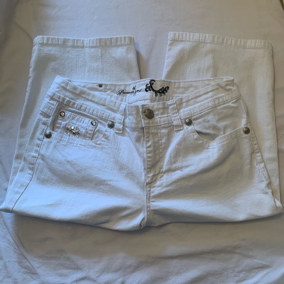 Style & Co. Pants - Style & Co Premium Jeans White Embellished Rhinestone Bermuda Jeans – Size 8